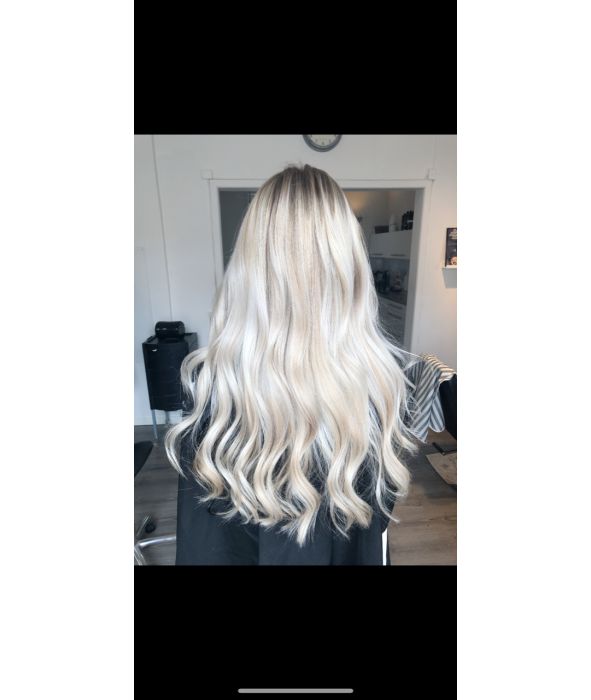 Blondering och slingor på Klippateljén i Värnamo, exempel 5